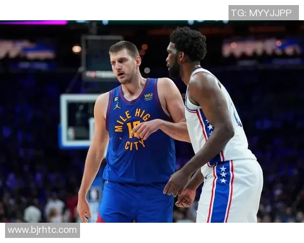 恩比德离开解说席，悄悄触摸奥布莱恩杯，背后含义引发热议(恩比德来cba)